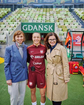 13.04.2026 GDANSK, STADION POLSAT ARENA , PILKA NOZNA KOBIET ( WOMEN S FOOTBALL) KONFERENCJA I OFICJALNY TRENING REPREZENTACJI POLSKI KOBIET W PILCE NOZNEJ NZ. NATALIA PADILLA-BIDAS ALEKSANDRA DULKIEWICZ FOTO RADOSLAW JOZWIAK CYFRASPORT NEWSPIX.PL --- Newspix.pl  RA2_9581