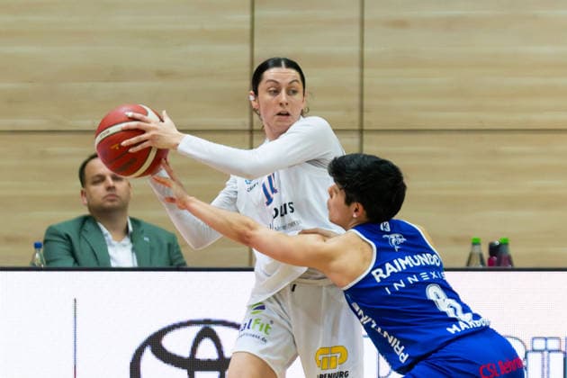 Katelyn Shumate Lions, 14 , Ana Raimundo Marburg, 6 , Syntainics MBC vs BC Marburg, Women, Basketball, 1 Bundesliga, DBBL, Playoff Semifinal 2 5, Season 2025 26, 13 04 2026 Halle SWH Arena Sachsen Anhalt Germany