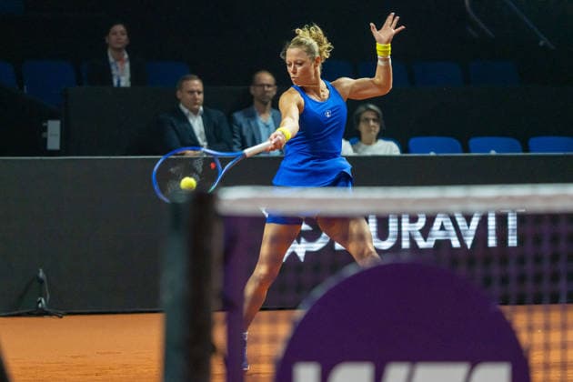 Laura Siegemund GER in the picture on the ball, GER, Laura Siegemund vs Wiktorija Tomowa, Tennis, ATP Tournament, WTA 500, Porsche Tennis Grand Prix, 13 04 2026, GER, Laura Siegemund vs Wiktorija Tomowa, Tennis, ATP Tournament, WTA 500, Porsche Tennis Grand Prix, 13 04 2026, Stuttgart Copyright: xEibner-Pressefoto EdwardxCheungx EP_ECG