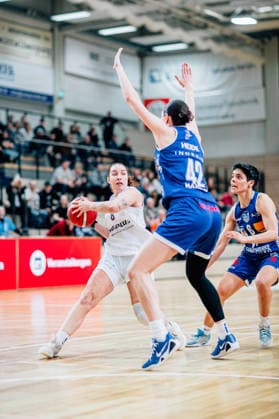 BB 1BL Women Syntainics MBC Lions BC Pharmaserv Marburg Anna Suckstorff GISA Lions MBC , Mia Heide BC Pharmaserv Marburg during the 2025 2026 season in the semi-final playoff in game 2 of 5 in the DBBL Toyota Bundesliga Syntainics MBC Lions and BC Pharmaserv Marburg at SWH Arena on April 13, 2026 in Halle Saale, Sachsen Anhalt, Germany