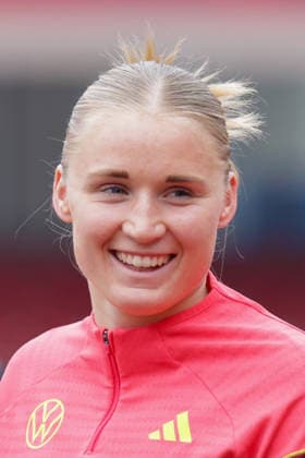 13 04 2026, xgrfx, Football DFB Media Dates, German Womens National Team Press Conference and Final Training v l Jella Veit German Womens National Team DFL DFB REGULATIONS PROHIBIT ANY USE OF PHOTOGRAPHS as IMAGE SEQUENCES and or QUASI VIDEO Nuremberg