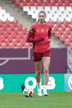 13 04 2026, xgrfx, Football DFB Media Dates, German Womens National Team Press Conference and Final Training v l Jule Brand German Womens National Team DFL DFB REGULATIONS PROHIBIT ANY USE OF PHOTOGRAPHS as IMAGE SEQUENCES and or QUASI VIDEO Nuremberg