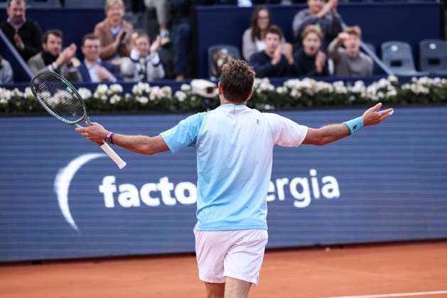 April 13, 2026, Barcelona, Barcelona, Spain: Stan Wawrinka of Switzerland in action against Cameron Norrie of Great Britain during the First round tennis match of the Barcelona Open Banc Sabadell - Conde Godo 2026 Day 3 at Real Club de Tenis Barcelona on April 13, 2026 in Barcelona, Spain. Barcelona Spain - ZUMAa181 20260413_zaa_a181_300 Copyright: xJavierxBorregox