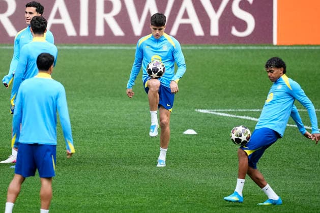 April 13, 2026, Madrid, Madrid, Spain: Pau Cubarsi and Lamine Yamal during the training day of FC Barcelona, Barca ahead the UEFA Champions League 2025 26 Quarter-Final Second Leg match against Atletico de Madrid at Riyadh Air Metropolitano on April 13, 2026, in Madrid, Spain. Madrid Spain - ZUMAa181 20260413_zaa_a181_315 Copyright: xOscarxJ.xBarrosox