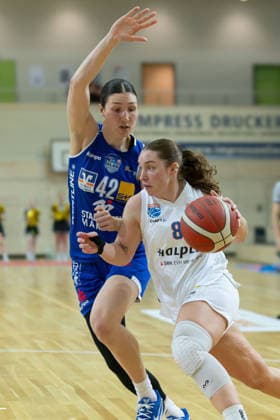 Mia Simone Heide Marburg, 42 , Anna Suckstorff Lions, 8 , Syntainics MBC vs BC Marburg, Women, Basketball, 1 Bundesliga, DBBL, Playoff Semifinal 2 5, Season 2025 26, 13 04 2026 Halle SWH Arena Sachsen Anhalt Germany