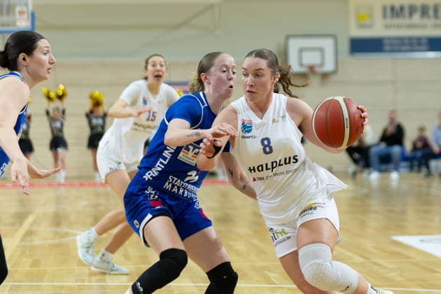 Caitlyn Jones Marburg, 25 , Anna Suckstorff Lions, 8 , Syntainics MBC vs BC Marburg, Women, Basketball, 1 Bundesliga, DBBL, Playoff Semifinal 2 5, Season 2025 26, 13 04 2026 Halle SWH Arena Sachsen Anhalt Germany