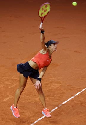 13 04 2026, Germany, Stuttgart, Tennis Porsche Tennis Grand Prix, Viktoriya Tomova BUL