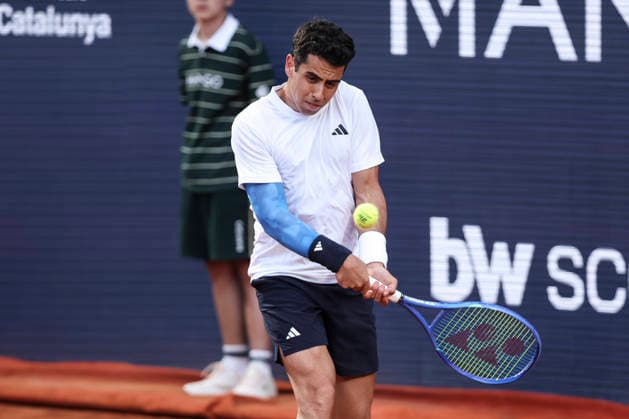 April 13, 2026, Barcelona, Barcelona, Spain: Jaume Munar of Spain in action against Rafael Jodar of Spain during the First round tennis match of the Barcelona Open Banc Sabadell - Conde Godo 2026 Day 3 at Real Club de Tenis Barcelona on April 13, 2026 in Barcelona, Spain. Barcelona Spain - ZUMAa181 20260413_zaa_a181_350 Copyright: xJavierxBorregox