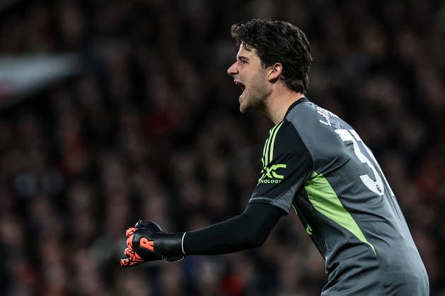Premier League: Manchester United, ManU v Leeds United Manchester United goalkeeper Senne Lammens gives his team instructions during the Premier League match Manchester United vs Leeds United at Old Trafford, Manchester, United Kingdom on 13 April 2026 (Photo by Mark Cosgrove News Images) Manchester Old Trafford Greater Manchester United Kingdom Copyright: xMarkxCosgrove NewsxImagesx