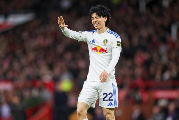 Manchester United, ManU v Leeds United, Premier League Leeds United midfielder Ao Tanaka (22) during the Manchester United v Leeds United Premier League match at Old Trafford, Manchester, England on 13 April 2026 Credit: Phil Duncan Every Second Media Editorial use only. All images are copyright Every Second Media Limited. No images may be reproduced without prior permission. All rights reserved. Premier League and Football League images are subject to licensing agreements with Football DataCo Limited. see https: www.football-dataco.com Copyright: xIMAGO EveryxSecondxMediax ESM-1904-0014 PhilxDuncanx xEveryxSecondxMediax