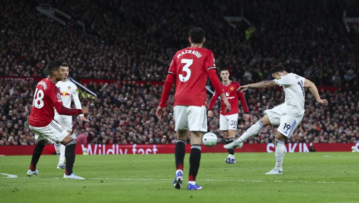 Manchester Utd v Leeds, FA Premier League 13.04.26 Manchester Utd v Leeds, FA Premier League Bradley Ormesher The Times Noah Okafor of Leeds United scores and celebrates scoring his teams 2nd goal  Copyright: xBradleyxOrmesherx NINTCHDBPICT001073341493