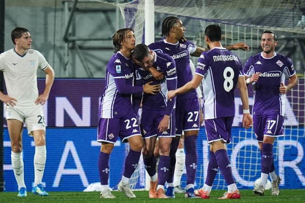 FiorentinaÕs Robin Everardus Gosens celebrates after scoring the 1-0 goal for his team during the Serie A soccer match between Fiorentina and Lazio at the Artemio Franchi Stadium in Florence, north Italy - Monday, April 13, 2026 -  Copyright: xMassimoxPaolone LaPressex