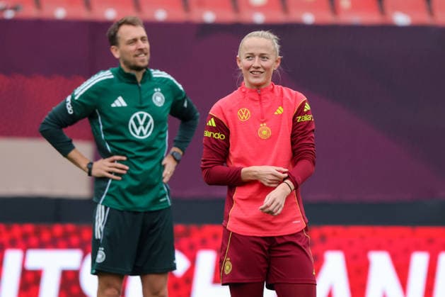 Nuremberg, Germany 13 April 2026 Preparation for the womens World Cup qualifier Germany vs. Austria Final training in Nuremberg In the picture Lea Schüller Schueller Germany Copyright: HMBxMedia MadeleinexFantini