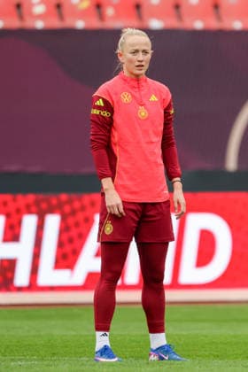 Nuremberg, Germany 13 April 2026 Preparation for the womens World Cup qualifier Germany vs. Austria Final training in Nuremberg In the picture Lea Schüller Schueller Germany Copyright: HMBxMedia MadeleinexFantini