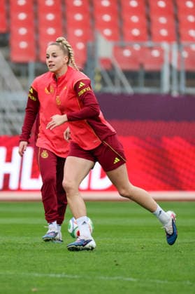 Nuremberg, Germany 13 April 2026 Preparation for the Womens World Cup qualifier Germany vs Austria Final training in Nuremberg Pictured Giulia Gwinn Germany Copyright: HMBxMedia MadeleinexFantini