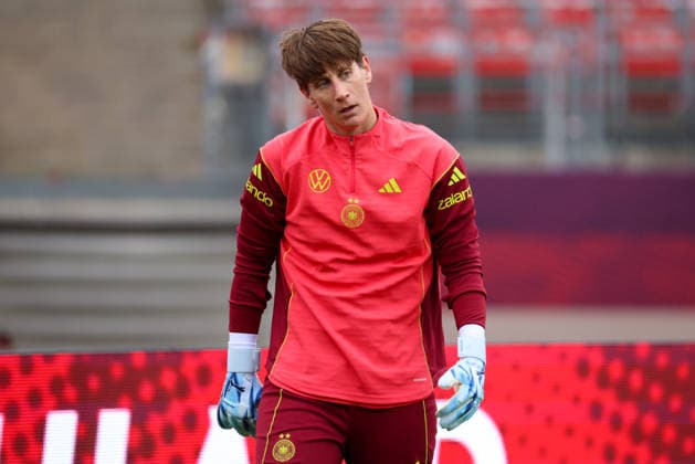 Nuremberg, Germany 13 April 2026 Preparation for the Womens World Cup qualifier Germany vs Austria Final training in Nuremberg In the picture goalkeeper Ann Katrin Berger Germany Copyright: HMBxMedia MadeleinexFantini