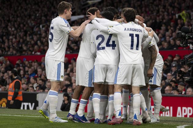 MANCHESTER, ENGLAND- APRIL 13: Noah Okafor of Leeds United celebrates with team-mates after scoring the team s second goal during a Premier League 2025 26 match between Manchester United, ManU and Leeds United at Old Trafford in Manchester on April 13, 2026 (Photo by Will Palmer Sports Press Photo) Copyright: xWillxPalmer SportsxPressxPhotox Sportspressphoto_SPR129130