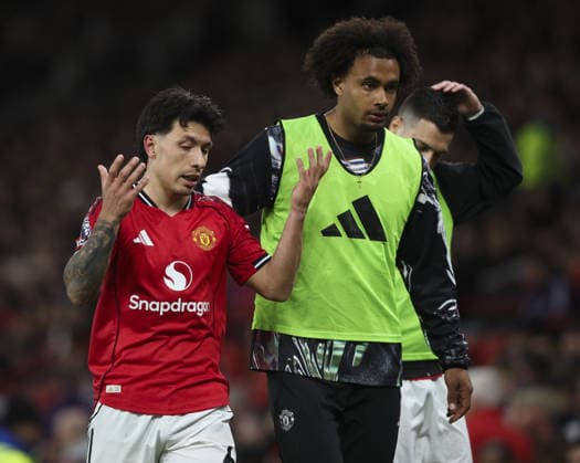 Manchester Utd v Leeds, FA Premier League 13.04.26 Manchester Utd v Leeds, FA Premier League Bradley Ormesher The Times Lisandro Martinez of Manchester United, ManU sent off in 2nd half by VAR  Copyright: xBradleyxOrmesherx NINTCHDBPICT001073345589
