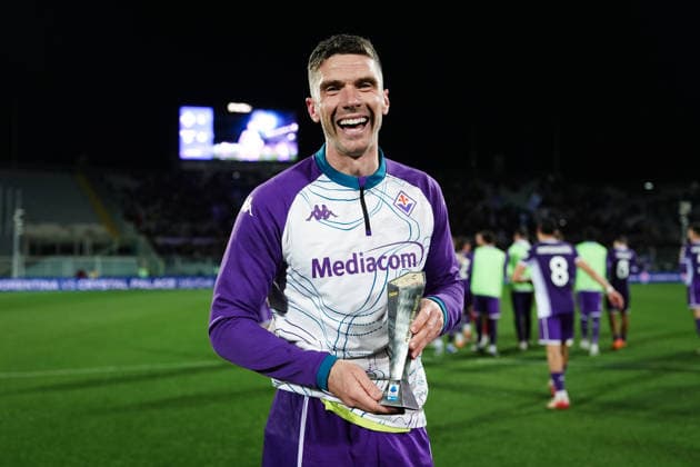 FiorentinaÕs Robin Everardus Gosens Panini Player of the match at the end of the Serie A soccer match between Fiorentina and Lazio at the Artemio Franchi Stadium in Florence, north Italy - Monday, April 13, 2026 -  Copyright: xMassimoxPaolone LaPressex