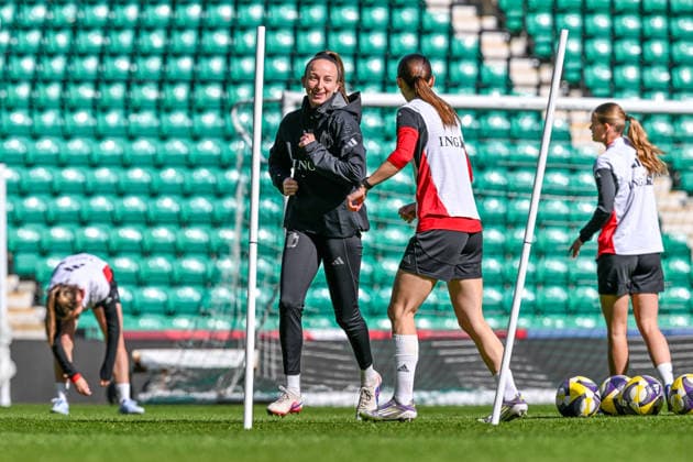 SOCCER WOMEN UEFA QUALIFIERS B4 MD3 SCOTLAND VS BELGIUM Sari Kees (2) of Belgium pictured during the MD-1 training session before a women football game between the national teams of Scotland and Belgium , called the Red Flames , on the third match day in League B Group B4 in the league stage of the 2026-27 UEFA Women s European Qualifiers competition , on Monday 13 April 2026 in Edinburgh , Scotland . PHOTO SPORTPIX Stijn Audooren Edinburgh Easter Road Stadium Scotland  Copyright: xSportpix.bex xStijnxAudoorenxStijnxAudoorenx
