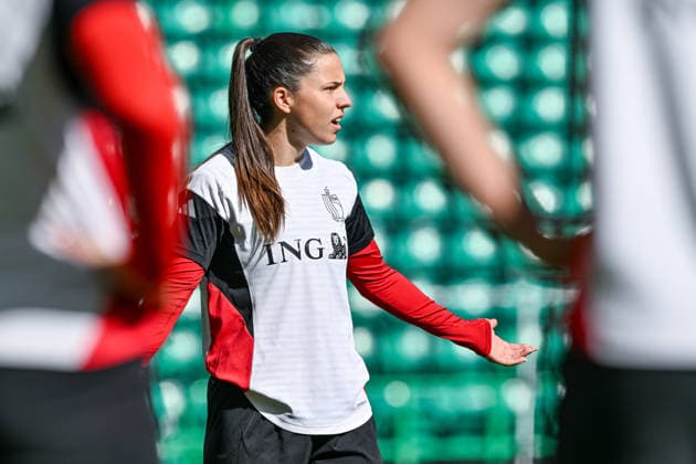 SOCCER WOMEN UEFA QUALIFIERS B4 MD3 SCOTLAND VS BELGIUM Luna Vanzeir (18) of Belgium pictured during the MD-1 training session before a women football game between the national teams of Scotland and Belgium , called the Red Flames , on the third match day in League B Group B4 in the league stage of the 2026-27 UEFA Women s European Qualifiers competition , on Monday 13 April 2026 in Edinburgh , Scotland . PHOTO SPORTPIX Stijn Audooren Edinburgh Easter Road Stadium Scotland  Copyright: xSportpix.bex xStijnxAudoorenxStijnxAudoorenx