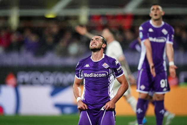 FiorentinaÕs Jack Harrison reacts after missing a scoring chance during the Serie A soccer match between Fiorentina and Lazio at the Artemio Franchi Stadium in Florence, north Italy - Monday, April 13, 2026 -  Copyright: xMassimoxPaolone LaPressex