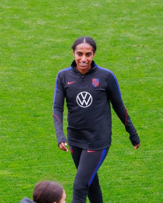 April 13, 2026, Renton, Washington, USA: Defender NAOMI GIRMA (4) of the US Women Team during practice before the second of three-game series against Japan women national team, Nationalteam Soccer 2026: USWNT Practice  - ZUMAw150 20260413_zsp_w150_003 Copyright: xJasonxWangx