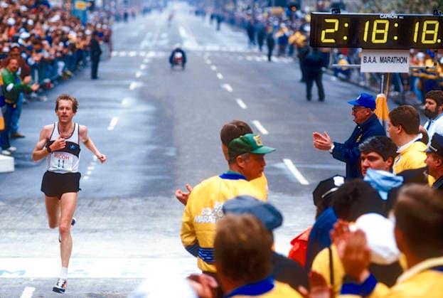 Bill Rodgers competing in the 1987 Boston Marathon Noxthirdxpartyxsales  aflo_326894990
