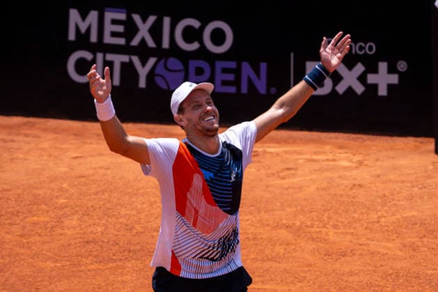 J. Duckworth Gets Champion After Defeating S. Napolitano In The Men s Singles Final Of The ATP, Tennis Herren Challenger Mexico City Open J. Duckworth celebrates after defeating S. Napolitano in the men s singles final of the ATP Challenger Mexico City Open tennis event at the Rafael Osuna Stadium in Mexico City, Mexico, on April 13, 2026. Mexico City Mexico  Copyright: xFrancoxUrielxPÃ rezxRamirezx originalFilename:uriel-notitle260413_npIFG.jpg