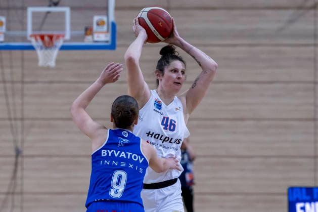 Toyota DBBL 2025 2026 Syntainics MBC vs BC Marburg Blue Dolphins Playoff Semifinal, Game 2 Halle Saale, Germany April 13, 2026 Pictured from left Marianna Byvatov Marburg and Romy Bär Baer Halle Halle Saale swh Arena Sachsen Anhalt Germany