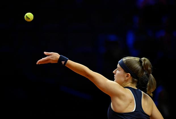 Karolina Muchova CZE Action Serve Tennis Womens Porsche Cup Porsche Tennis Grand Prix GP Stuttgart 2026 Porsche Arena 11 19 04 2026 DFL REGULATIONS PROHIBIT ANY USE OF PHOTOGRAPHS AS IMAGE SEQUENCES AND OR QUASI VIDEO Tennis Womens Porsche Cup Porsche Tennis Grand Prix GP Stuttgart 2026