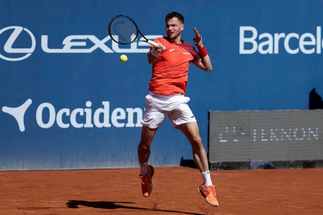 April 14, 2026, Barcelona, Barcelona, Spain: Pedro Martinez of Spain in action against Lorenzo Sonego of Italy during the Round of 32 tennis match of the Barcelona Open Banc Sabadell - Conde Godo 2026 Day 4 at Real Club de Tenis Barcelona on April 14, 2026 in Barcelona, Spain. Barcelona Spain - ZUMAa181 20260414_zaa_a181_048 Copyright: xJavierxBorregox