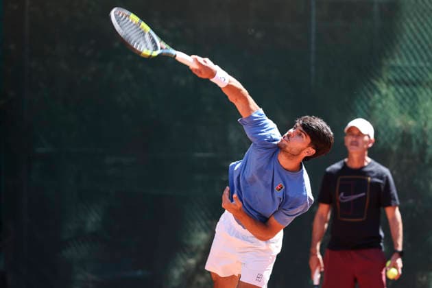 April 14, 2026, Barcelona, Barcelona, Spain: Carlos Alcaraz of Spain during training on Day 4 of the Barcelona Open Banc Sabadell - Conde Godo 2026 Day 4 at Real Club de Tenis Barcelona on April 14, 2026 in Barcelona, Spain. Barcelona Spain - ZUMAa181 20260414_zaa_a181_054 Copyright: xJavierxBorregox