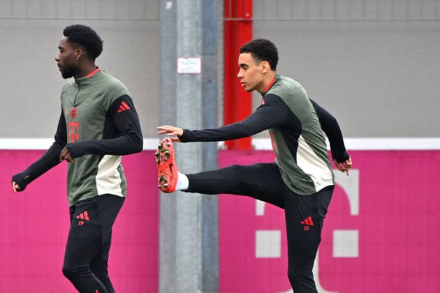 v re Jamal MUSIALA Bayern Muenchen , Alphonso DAVIES Bayern Muenchen final training on 14 04 2026 Football Champions League,season 2025 26, quarter-final FC Bayern Muenchen Real Madrid on 15 04 2026 A L L I A N Z A R E N A Â