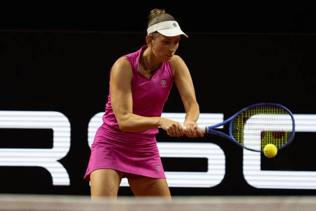 Elise Mertens BEL , GER, Elise Mertens vs Ella Seidel, Tennis, ATP Tournament, WTA 500, Porsche Tennis Grand Prix, 14 04 2026, GER, Elise Mertens vs Ella Seidel, Tennis, ATP Tournament, WTA 500, Porsche Tennis Grand Prix, 14 04 2026, Stuttgart Copyright: xEibner-Pressefoto EdwardxCheungx EP_ECG