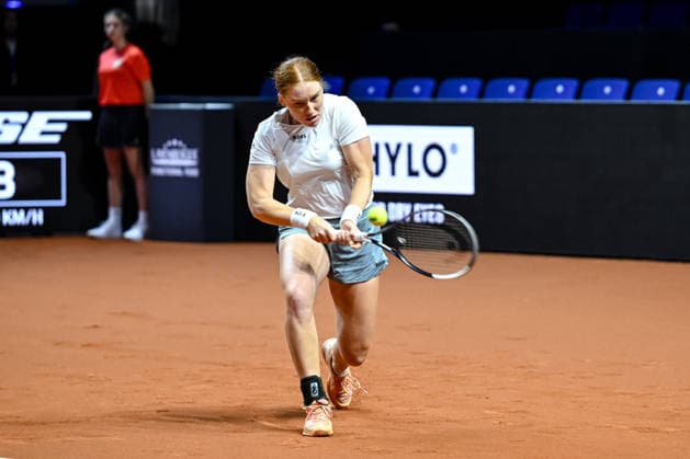 Ella Seidel Germany controls the Ball against Elise Mertens Belgium during day two of the Porsche Tennis Grand Prix 2026 at Porsche Arena on April 14, 2026 in Stuttgart, Germany Photo by Harry Langer DeFodi Images