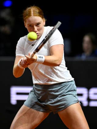 Ella Seidel GER Action Tennis Ladies Porsche Cup Porsche Tennis Grand Prix GP Stuttgart 2026 Porsche Arena 11 19 04 2026 DFL REGULATIONS PROHIBIT ANY USE OF PHOTOGRAPHS AS IMAGE SEQUENCES AND OR QUASI VIDEO Tennis Ladies Porsche Cup Porsche Tennis Grand Prix GP Stuttgart 2026