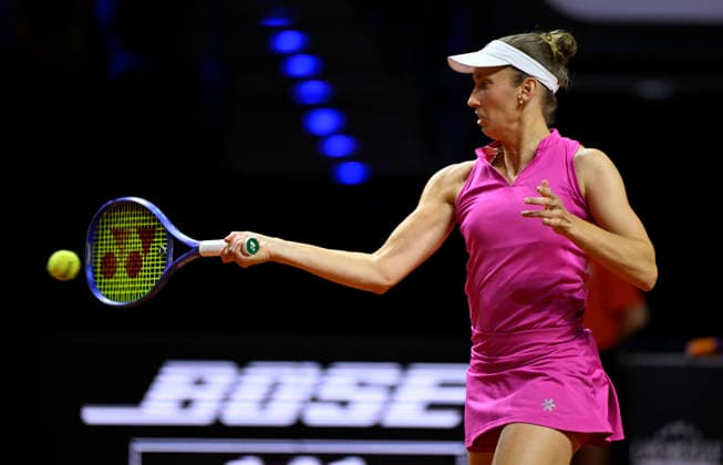Elise Mertens BEL Action Tennis Ladies Porsche Cup Porsche Tennis Grand Prix GP Stuttgart 2026 Porsche Arena 11 19 04 2026 DFL REGULATIONS PROHIBIT ANY USE OF PHOTOGRAPHS AS IMAGE SEQUENCES AND OR QUASI VIDEO Tennis Ladies Porsche Cup Porsche Tennis Grand Prix GP Stuttgart 2026