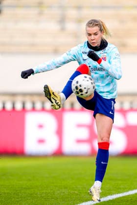 Women s international football match Norway Slovenia Lillestrom 20260414 Norway s Ada Hegerberg before the Women s World Cup qualifying match between Norway and Slovenia at Arasen Stadium Photo Lise Aserud NTB Lillestrom Norway EDITORIAL USE ONLY RESTRICTED USE FOR BETTING COMPANIES  Copyright: xLisexAserudx xNTBx