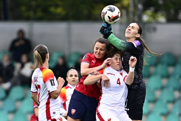 L-R Darija Djukic (Montenegro), Klara Cvrckova (Czechia), Maja Saranovic (Montenegro) and goakeeper Ajsa Kalac (Montenegro) in action during the European qualifying part for 2027 Women s Football World Cup match, group B1: Czechia vs Montenegro, in Chomutov, Czech Republic, on April 14, 2026. (CTKxPhoto OndrejxHajek) CTKPhotoP2026041407356  CTKPhotoP2026041407356