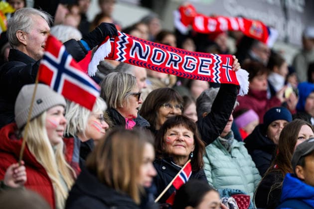 260414 Fans of Norway ahead of the FIFA Women s World Cup Qualifier football match between Norway and Slovenia on April 14, 2026 in Lillestrom. Photo: Marius Simensen BILDBYRAN COP 238 VG0919 bbeng fotball soccer football fotboll FIFA World Cup, WM, Weltmeisterschaft, Fussball qualifiers vm-kvalifisering kvinner vm kvalik landskamp dam norge norway slovenien slovenia publik *** 260414 Fans of Norway ahead of the FIFA Women s World Cup Qualifier football match between Norway and Slovenia on April 14, 2026 in Lillestrom Photo Marius Simensen BILDBYRAN COP 238 VG0919 bbeng fotball soccer football fotboll fifa world cup qualifiers vm kvalifisering kvinner vm kvalik landskamp dam norge norway slovenien slovenia publik  Copyright: MARIUSxSIMENSEN BB260414BB378