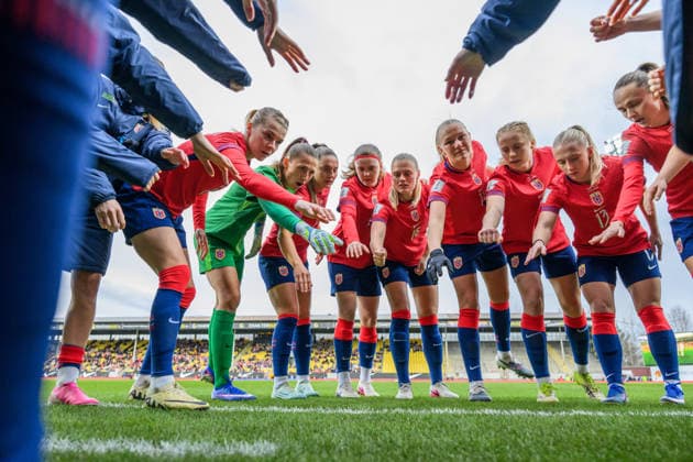 260414 Ada Hegerberg and players of Norway ahead of the FIFA Women s World Cup Qualifier football match between Norway and Slovenia on April 14, 2026 in Lillestrom Photo Vegard Grott BILDBYRAN kod VG VG0919 bbeng fotball soccer football fotboll fifa world cup qualifiers vm kvalifisering kvinner vm kvalik landskamp dam norge norway slovenien slovenia  Copyright: VEGARDxGRoTT BB260414VG012