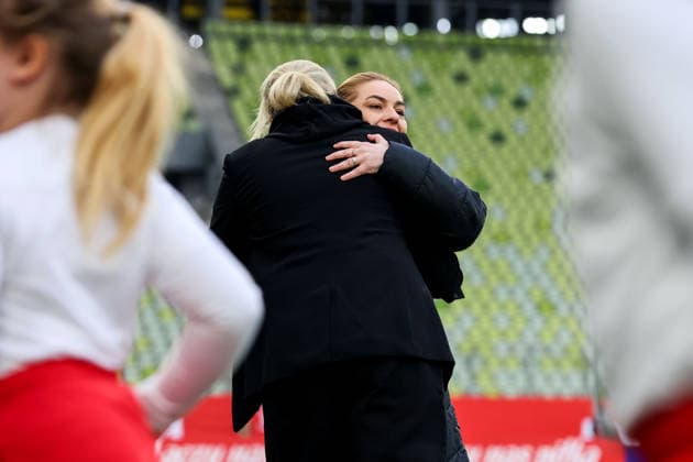2027 FIFA Women s World Cup European Qualifiers, Polsat Plus Arena, Gdansk, Poland 14 4 2026 Poland vs Republic of Ireland WNT Ireland™s Head Coach Carla Ward and Poland s Head coach Nina Patalon ahead of the match Carla Ward and Nina Patalon ahead of the match 14 4 2026  Copyright: x INPHO RyanxByrnex RB2_9050