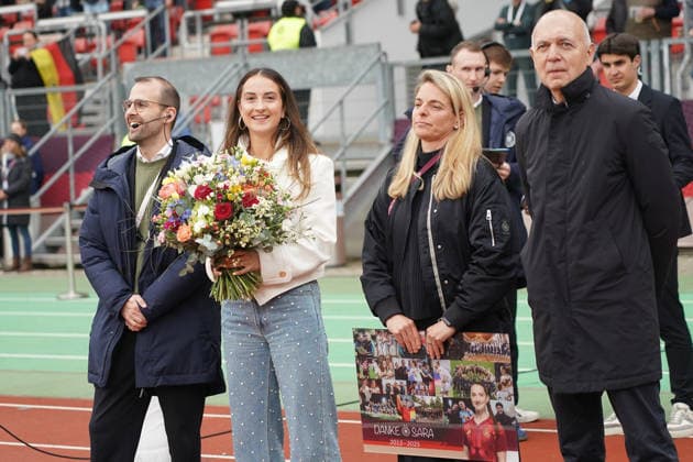 Womens Sports Director Nia Künzer and DFB President Bernd Neuendorf bid farewell to long-time international Sara Däbritz Nuremberg 14 04 2026 Germany vs. Austria, Max Morlock Stadium, Womens World Cup qualifier