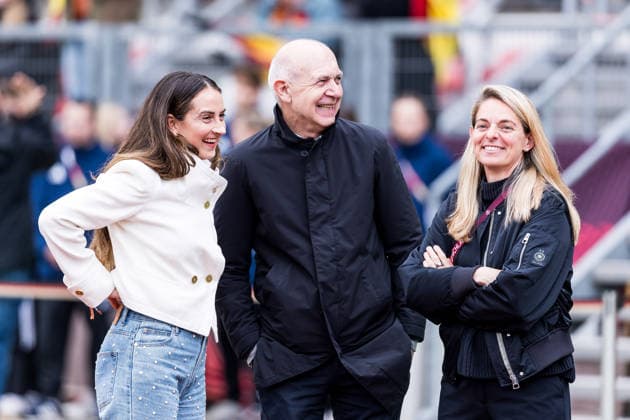 NUREMBERG, GERMANY - APRIL 14: Sara Daebritz (Däbritz, Former player of Germany), Bernd Neuendorf (President of DFB) and Nia Kuenzer (Künzer, Sports Director Womens Football DFB) before the FIFA Women™s World Cup 2027 UEFA Qualifiers match between Germany vs. Austria at Frankenstadion Max-Morlock-Stadion on April 14, 2026 in Nuremberg, Germany. Bavaria Germany Copyright: xSteffiexWunderlx