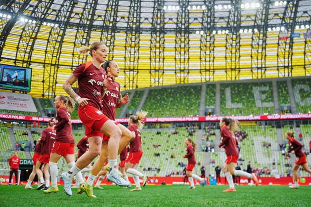 14.04.2026 GDANSK, STADION POLSAT ARENA , PILKA NOZNA KOBIET ( WOMEN S FOOTBALL) ELIMINACJE MISTRZOSTWA SWIATA KOBIET BRAZYLIA FIFA World Cup, WM, Weltmeisterschaft, Fussball 2027 ( FIFA WOMEN S WORLD CUP QUALIFICATION 2027 ) MECZ POLSKA - IRLANDIA ( GAME POLAND - IRELAND) NZ. EWELINA KAMCZYK NATALIA PADILLA-BIDAS FOTO RADOSLAW JOZWIAK CYFRASPORT NEWSPIX.PL --- Newspix.pl  RA2_4609