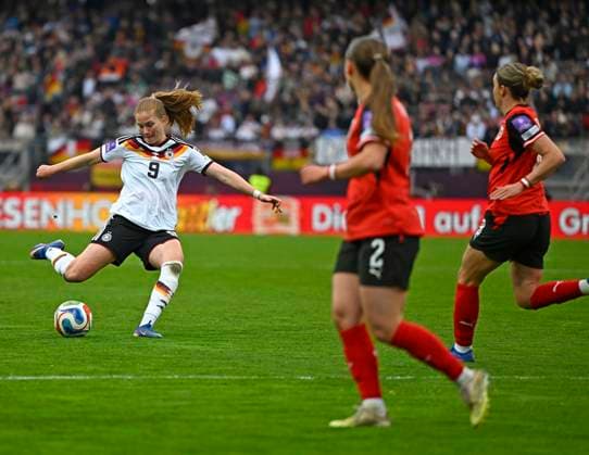 14 04 2026, World Cup Qualification Europe, Women 2026, Matchday 3, Germany Austria, at Max Morlock Stadium Nuremberg, f l Sjoeke Nüsken Germany