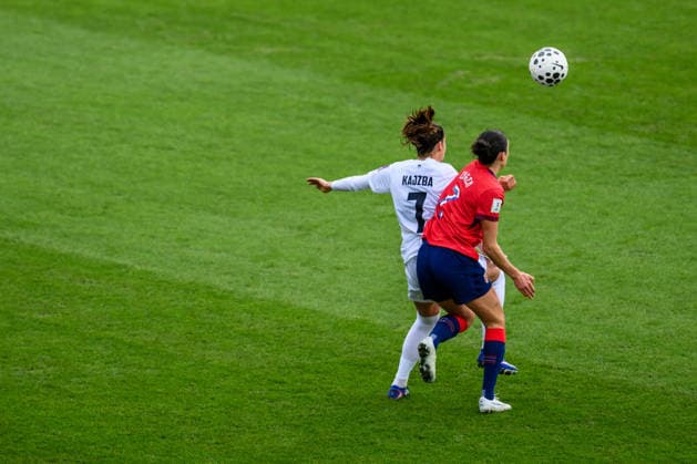 260414 Nina Kajzba of Slovenia and Ingrid Syrstad Engen of Norway during the FIFA Women s World Cup Qualifier football match between Norway and Slovenia on April 14, 2026 in Lillestrom Photo Vegard Grott BILDBYRAN kod VG VG0919 bbeng fotball soccer football fotboll fifa world cup qualifiers vm kvalifisering kvinner vm kvalik landskamp dam norge norway slovenien slovenia  Copyright: VEGARDxGRoTT BB260414VG020