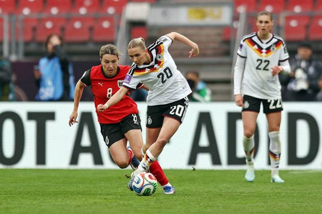 14 04 2026, xovx, Football Womens World Cup Qualification, Germany Austria v l Barbara Dunst Austria , Elisa Senß Germany Nuremberg Max Morlock Stadion Bayern Germany DE