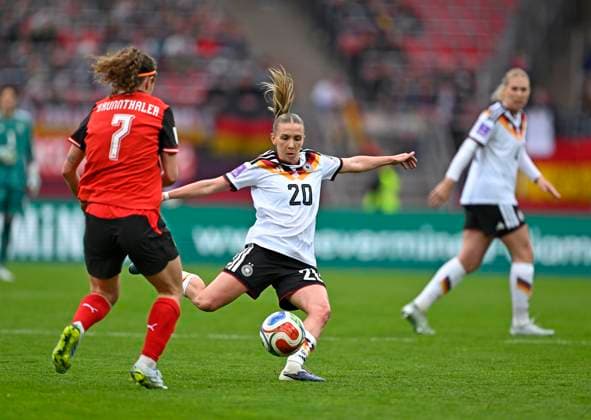 14 04 2026, World Cup Qualification Europe, Women 2026, Matchday 3, Germany Austria, at Max Morlock Stadium Nuremberg, f l Melanie Brunnthaler Austria vs Elisa Senß Germany